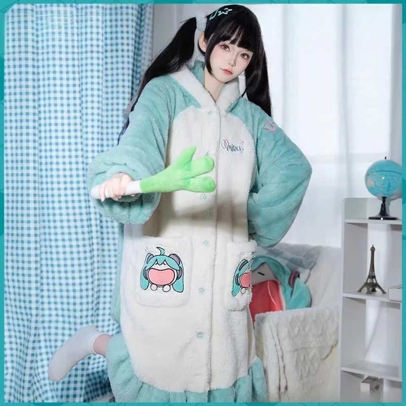 Hatsune Miku Plush Pajama Set - Ultra-Soft Anime Sleepwear with Hood & Pocket, Kawaii Homewear for Cosplay & Relax,Perfect Gifts
Hatsune Miku Plush Pajama Set - Ultra-Soft Anime Sleepwear with Hood & Pocket, Kawaii Homewear for Cosplay & Relax,Perfect Gifts