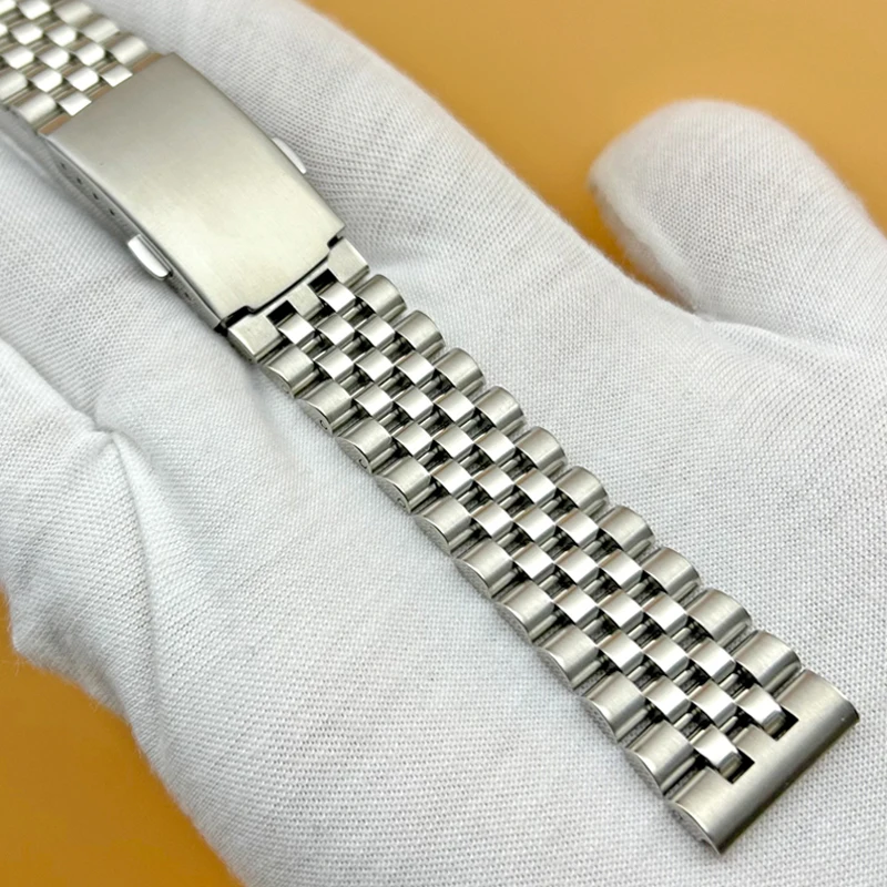 Watch Band Men's Steel Band 22mm20mm24 Bracelet Stainless Steel Arc Mouth Metal Folding Buckle Watch Repair Accessories
Watch Band Men's Steel Band 22mm20mm24 Bracelet Stainless Steel Arc Mouth Metal Folding Buckle Watch Repair Accessories