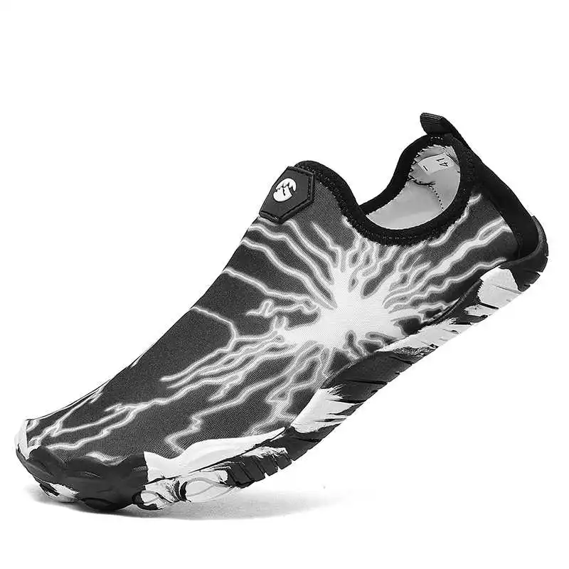 Мужские летние кроссовки без шнурков для активного отдыха, высококачественные спортивные кроссовки для бега и активного отдыха, верх из ткани Badkets
Мужские летние кроссовки без шнурков для активного отдыха, высококачественные спортивные кроссовки для бега и активного отдыха, верх из ткани Badkets