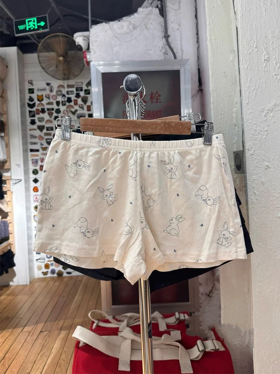 Милые спортивные шорты с принтом кролика, женские летние хлопковые прямые шорты с эластичной резинкой на талии, винтажное милое домашнее нижнее белье, новые шорты Y2k
Милые спортивные шорты с принтом кролика, женские летние хлопковые прямые шорты с эластичной резинкой на талии, винтажное милое домашнее нижнее белье, новые шорты Y2k