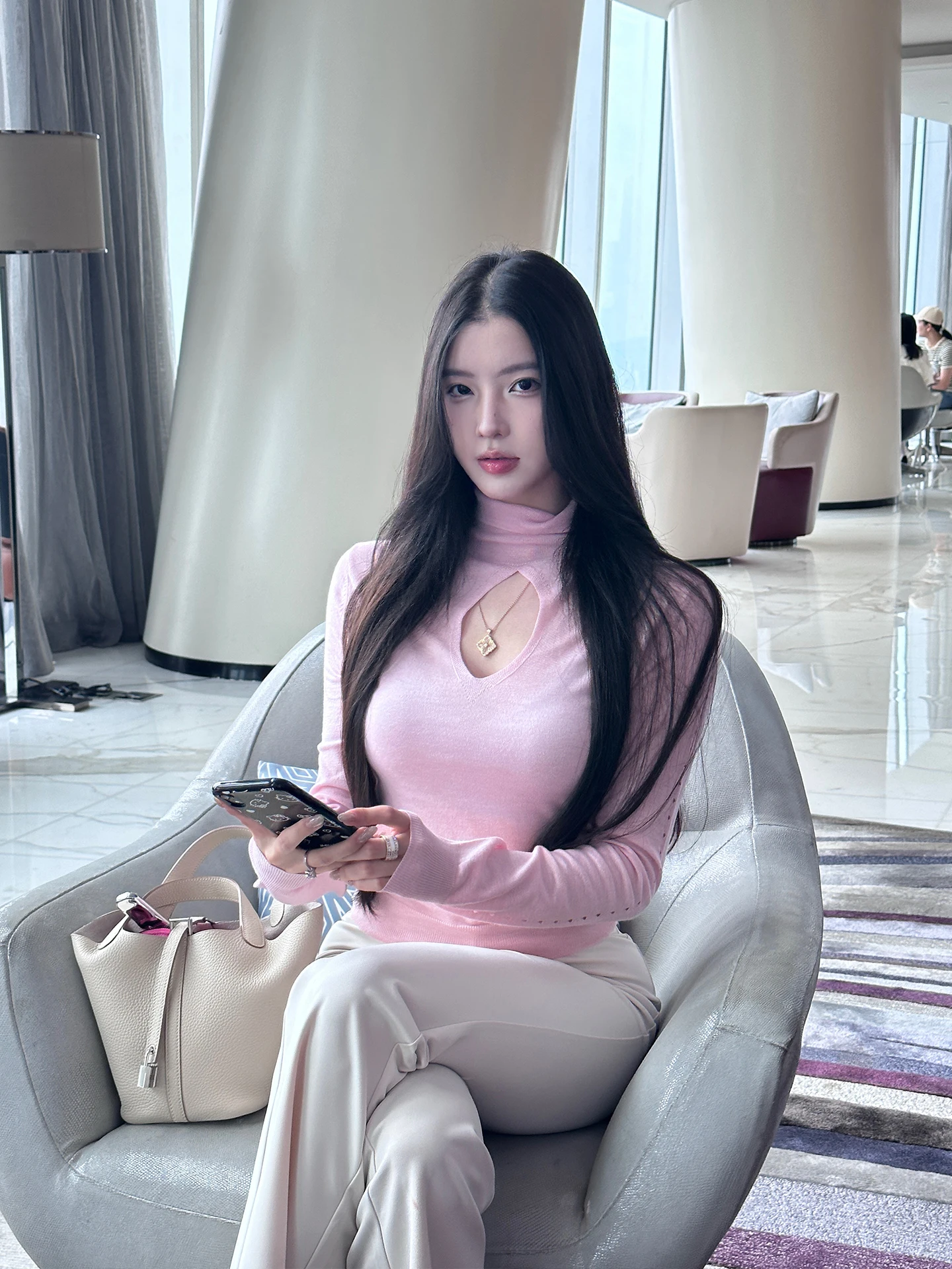 Women's Woolen High Collar Long Sve Hollow out Knitted Top Casual Slim Fit Soft Polyester Fiber Faionable Korean Sle
Women's Woolen High Collar Long Sve Hollow out Knitted Top Casual Slim Fit Soft Polyester Fiber Faionable Korean Sle