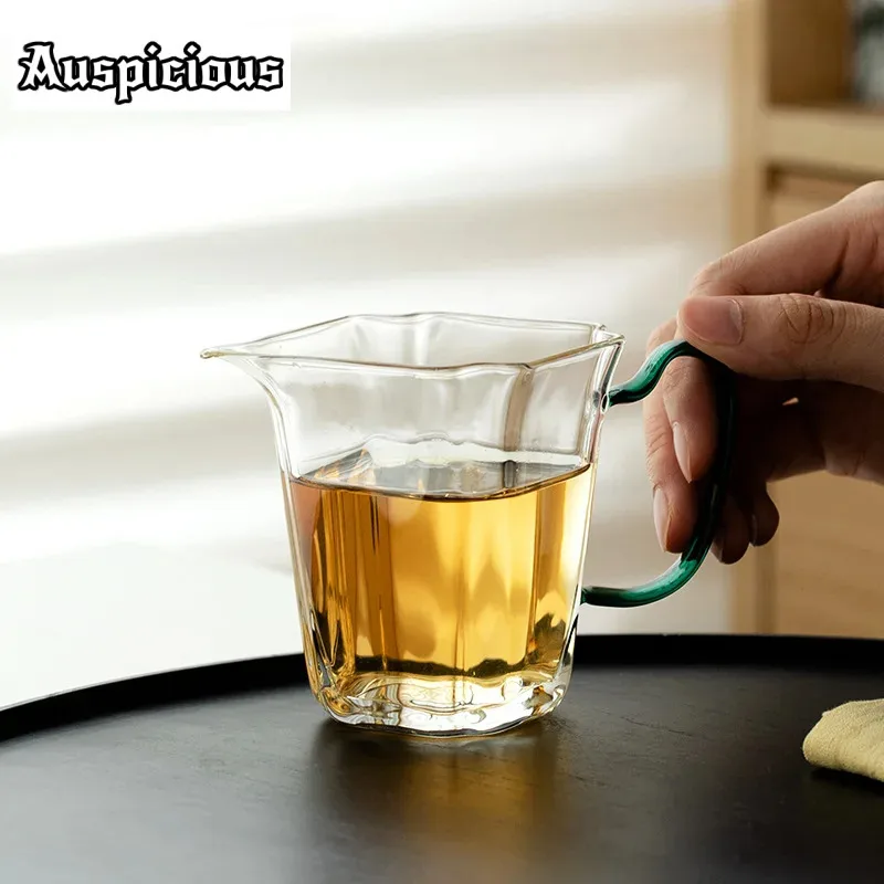 High Grade Glass Tea Pitcher Luxury Transparent Divide Tea Tea-separating Cha Hai Justice Cup Green Tea for Tea Gift Supplies
High Grade Glass Tea Pitcher Luxury Transparent Divide Tea Tea-separating Cha Hai Justice Cup Green Tea for Tea Gift Supplies