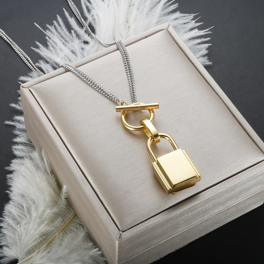 Simple Lock Pendant OT Buckle Necklace Women Padlock Double Color Necklace for Fashion Stainless Steel Jewelry Gift Dropshiping
Simple Lock Pendant OT Buckle Necklace Women Padlock Double Color Necklace for Fashion Stainless Steel Jewelry Gift Dropshiping
