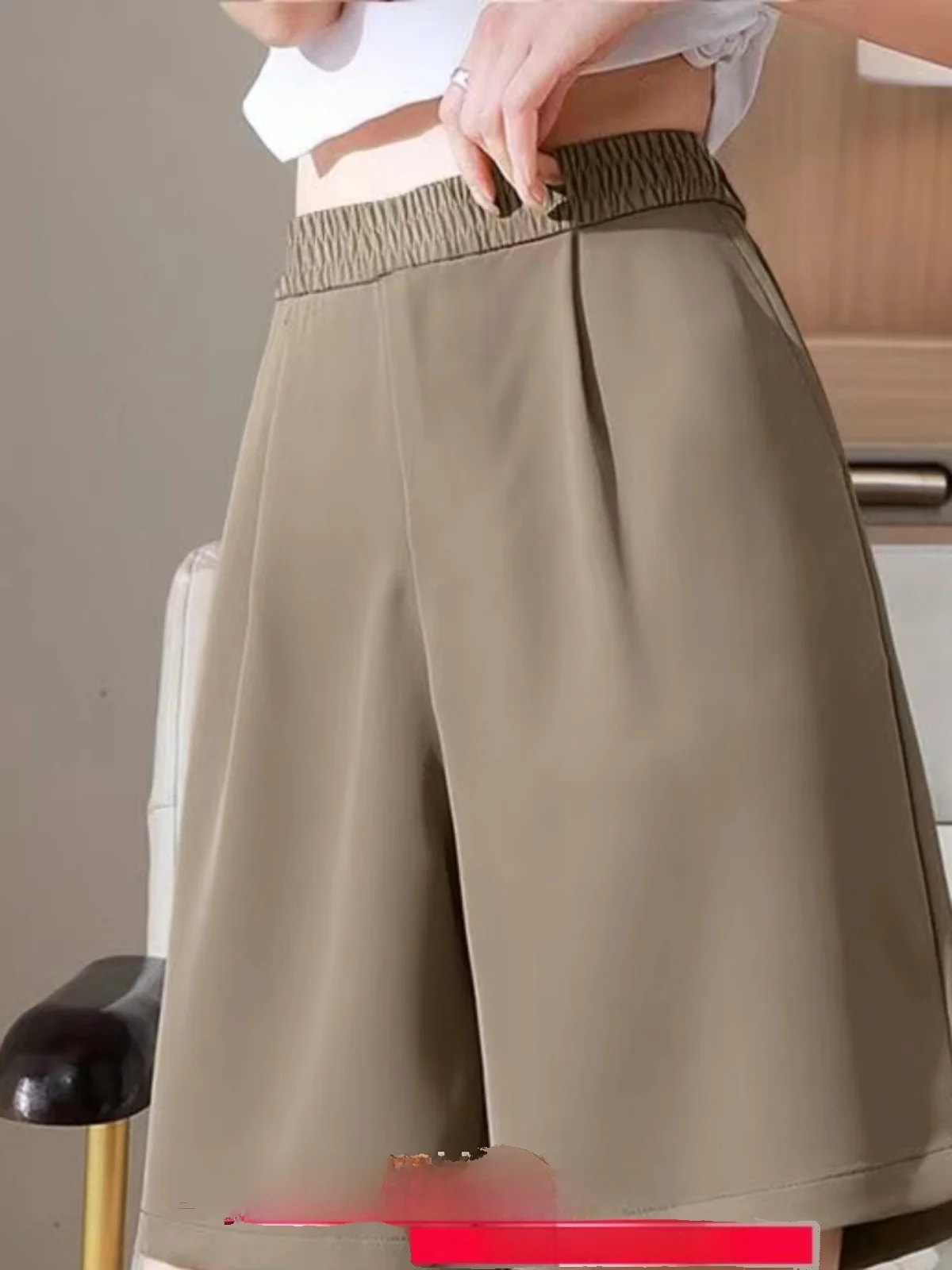 Женские летние шорты с высокой талией, новые повседневные спортивные свободные брюки с широкими штанинами, прямые штаны для похудения, для активного отдыха, пять пар шорт
Женские летние шорты с высокой талией, новые повседневные спортивные свободные брюки с широкими штанинами, прямые штаны для похудения, для активного отдыха, пять пар шорт