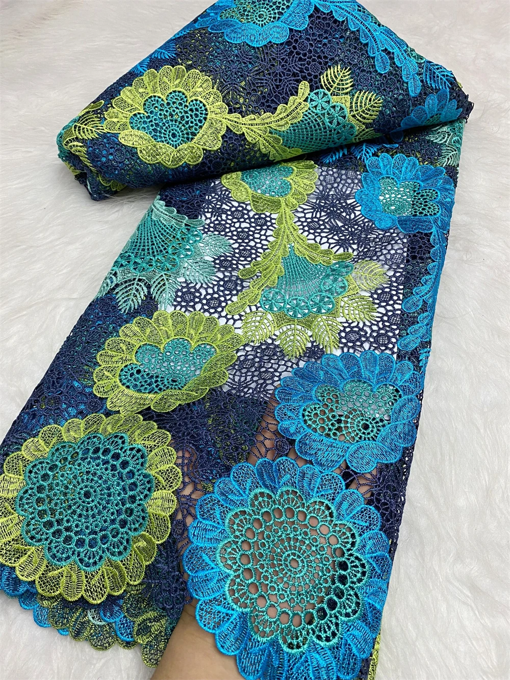 5Yards African Linen Water Soluble Lace Fabric For Women Embroidery Tulle Party Dresses Nigerian Green Net Mesh Cotton Fabric
5Yards African Linen Water Soluble Lace Fabric For Women Embroidery Tulle Party Dresses Nigerian Green Net Mesh Cotton Fabric