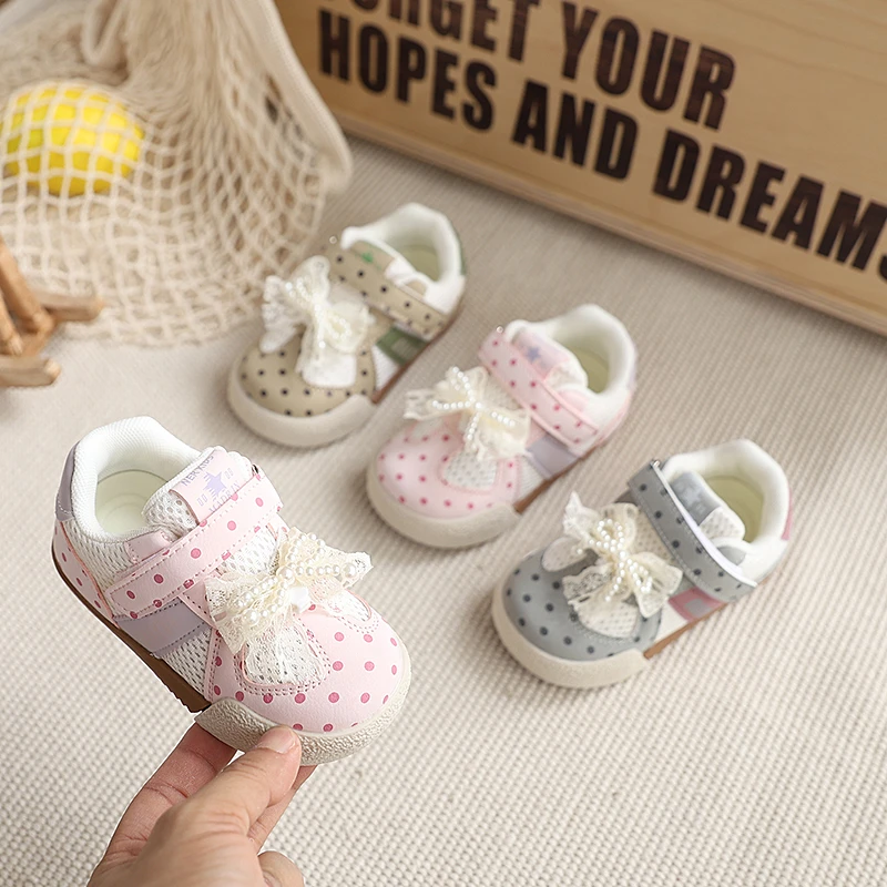 Girls Fashion Shoes Canvas Sneaker Kids Polka Dot Bow Princess Flats Breathable Baby Shoes Student Soft Sole Casual Spring Shoes
Girls Fashion Shoes Canvas Sneaker Kids Polka Dot Bow Princess Flats Breathable Baby Shoes Student Soft Sole Casual Spring Shoes