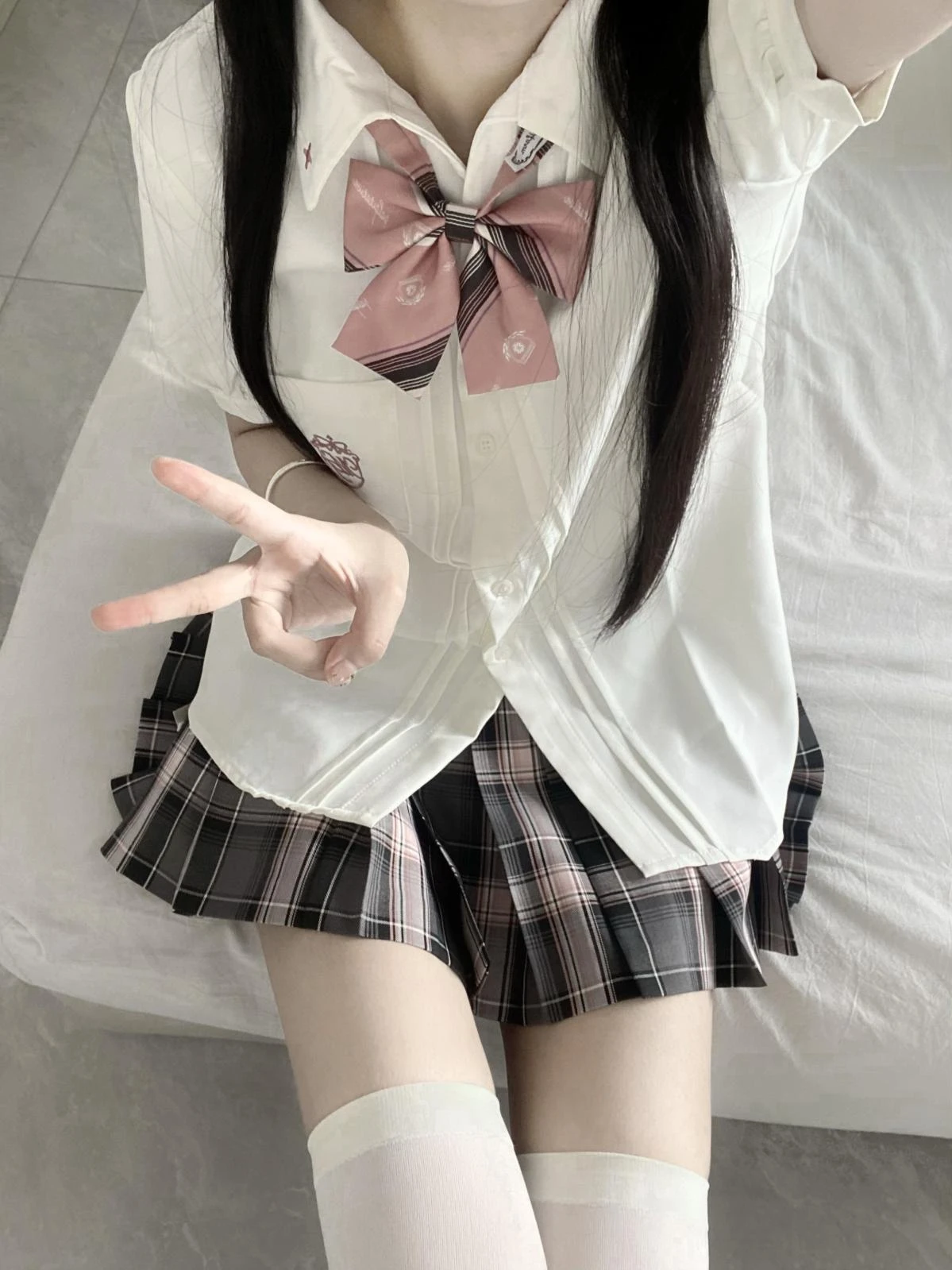 Оригинальный дизайн, белый аккордеон, плиссированная вышивка, JK orm ort Sve, весна-лето, смесь хлопка и полиэстера Ne
Оригинальный дизайн, белый аккордеон, плиссированная вышивка, JK orm ort Sve, весна-лето, смесь хлопка и полиэстера Ne