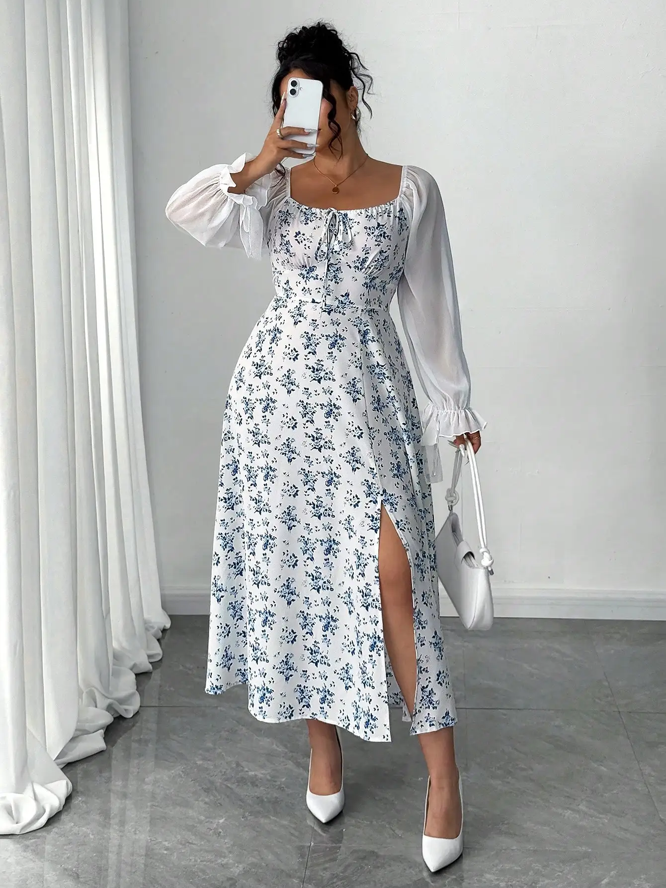 Женское бело-голубое платье миди с цветочным принтом, квадратным вырезом, длинными рукавами и боковым разрезом
Женское бело-голубое платье миди с цветочным принтом, квадратным вырезом, длинными рукавами и боковым разрезом