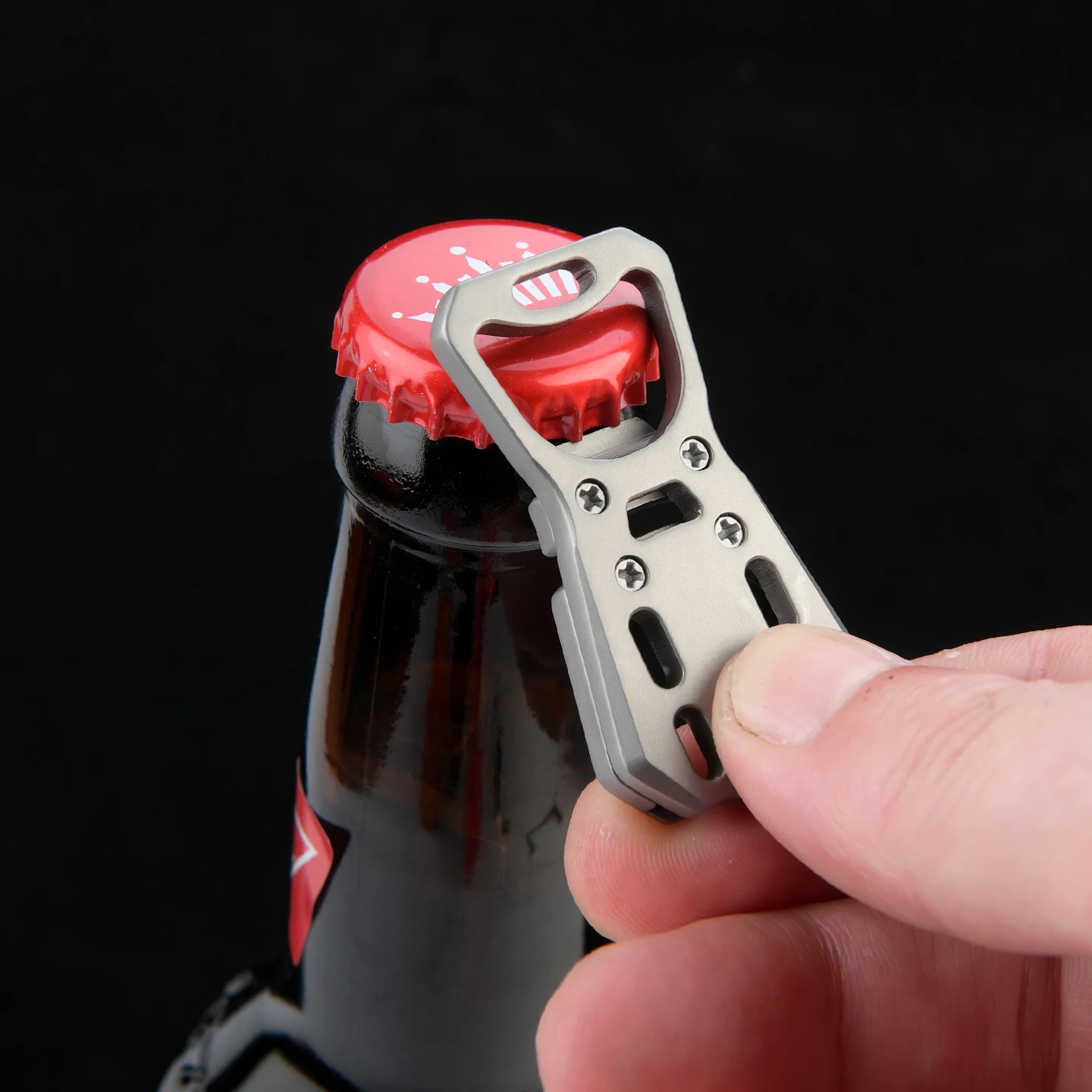 Портативная портативная открывалка для бутылок из титанового сплава, легкая многоразовая открывалка для консервных банок, кухонные принадлежности, инструменты для кемпинга
Портативная портативная открывалка для бутылок из титанового сплава, легкая многоразовая открывалка для консервных банок, кухонные принадлежности, инструменты для кемпинга