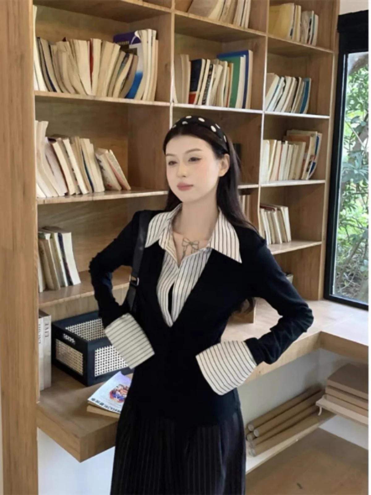plus Size Striped Shirt Design Sensual Girl Fashionable Patchwork Inner Wear Top Women's Commute Style Korean Version Slim Fit
plus Size Striped Shirt Design Sensual Girl Fashionable Patchwork Inner Wear Top Women's Commute Style Korean Version Slim Fit