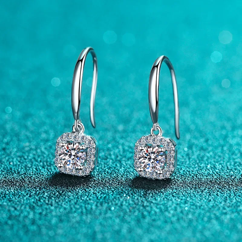 0.5ct Moissanite Earring S925 Sterling Sliver Plated 18k White Gold Wedding Engagement Fine Jewelry Earrings for Woman
0.5ct Moissanite Earring S925 Sterling Sliver Plated 18k White Gold Wedding Engagement Fine Jewelry Earrings for Woman