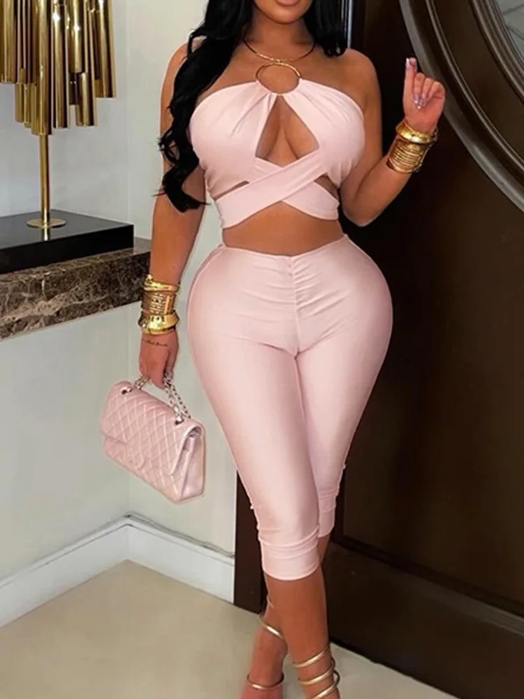 Sexy Sequined Halter Cutout Women Two Piece Short Sets 2026 Summer Fashion Crop Top and Ruched Capri Leggings Club Co-ord Outfit
Sexy Sequined Halter Cutout Women Two Piece Short Sets 2026 Summer Fashion Crop Top and Ruched Capri Leggings Club Co-ord Outfit