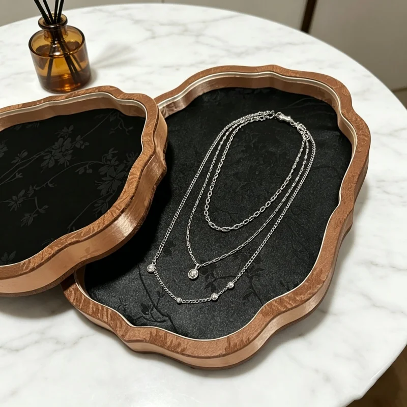 Handmade Palace Brocade Appraisal Dish, Light Luxury Storage for Jade Beads & Pendant, Necklace Bracelet Tray
Handmade Palace Brocade Appraisal Dish, Light Luxury Storage for Jade Beads & Pendant, Necklace Bracelet Tray