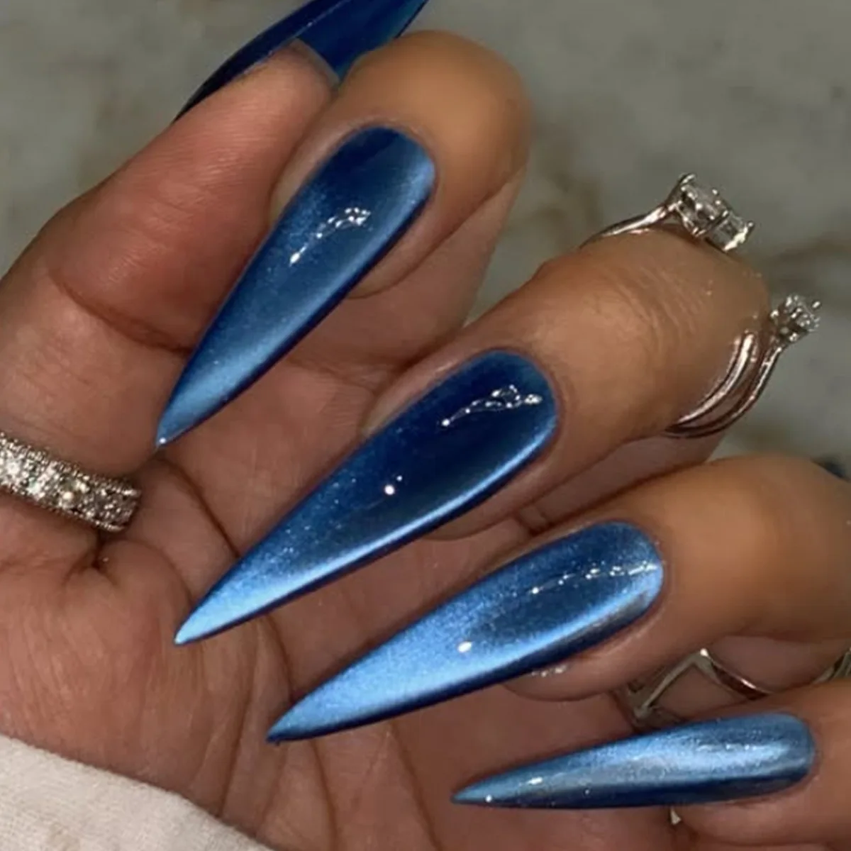 24pcs Cat's Eye Nails Sets Press on Simple Red Long Stiletto False Nails Tips Wearable Fake Nail Art with Jelly Glue Manicure
24pcs Cat's Eye Nails Sets Press on Simple Red Long Stiletto False Nails Tips Wearable Fake Nail Art with Jelly Glue Manicure