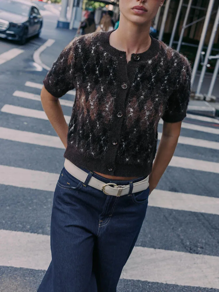 Fall 2025 New Arrival Women's Knitted ort Sve round Ne Jaet Faionable Diamond Pattern Casual Sle Girl's Coat
Fall 2025 New Arrival Women's Knitted ort Sve round Ne Jaet Faionable Diamond Pattern Casual Sle Girl's Coat