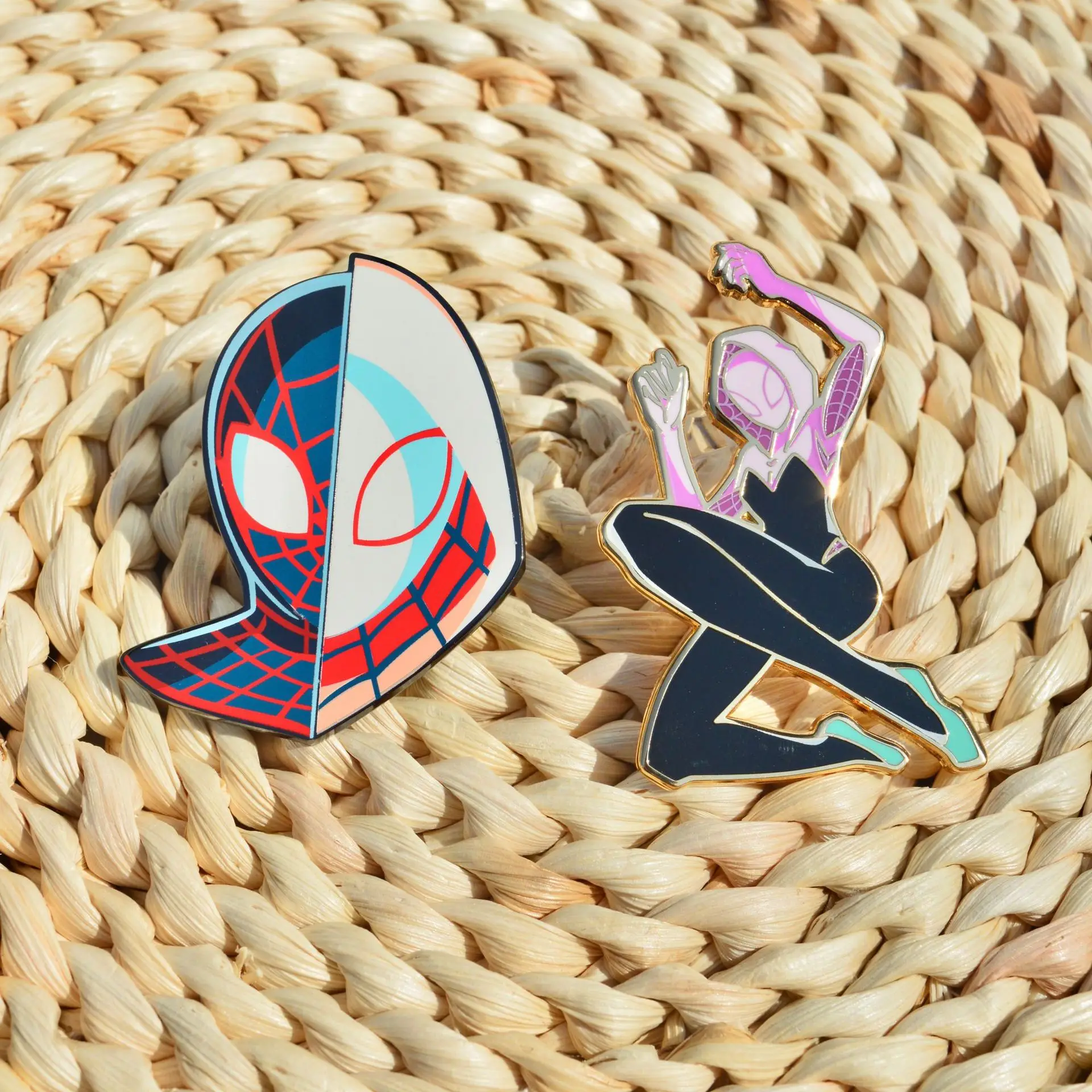 EUROPE Classic Movie Enamel Pin Metal Brooches Badges Lapel Pins for Backpacks Fashion Jewelry Accessories Fans Gifts
EUROPE Classic Movie Enamel Pin Metal Brooches Badges Lapel Pins for Backpacks Fashion Jewelry Accessories Fans Gifts