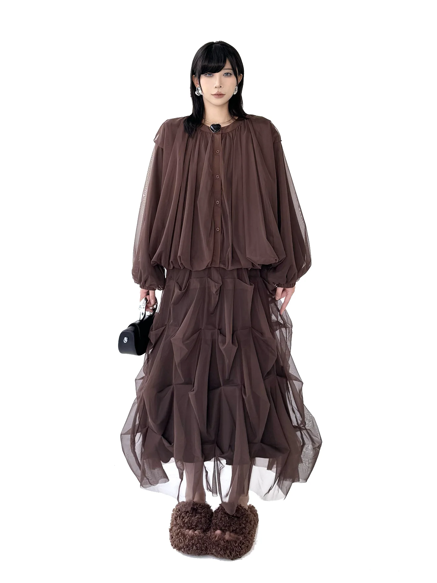 Fashionable Mesh Set Women's Bloomer Style Shirt And Skirt High Waist Loose Fit Long Sleeve round Neck Two Piece Ensemble
Fashionable Mesh Set Women's Bloomer Style Shirt And Skirt High Waist Loose Fit Long Sleeve round Neck Two Piece Ensemble