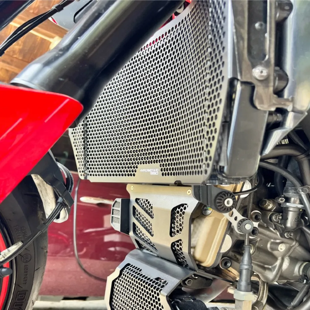Motorcycle CNC Accessories For Ducati Hypermotard 950 SP RVE 2019 2020 2021 2022 2023 2024 Radiator Grille Guard Cover Protector
Motorcycle CNC Accessories For Ducati Hypermotard 950 SP RVE 2019 2020 2021 2022 2023 2024 Radiator Grille Guard Cover Protector