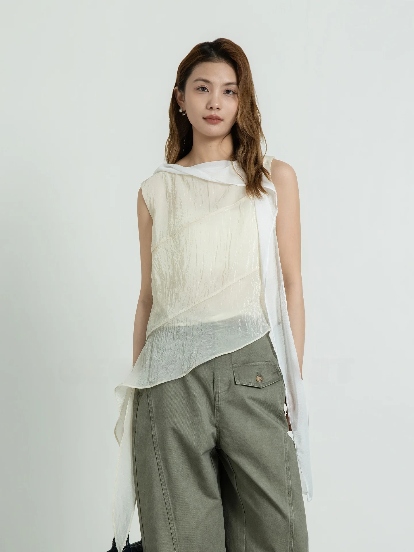 Slim Fit Geometric Vest Women's Summer Silk Scarf Design Shirt Versatile Sleeveless Top Breathable Acetate Fabric round Neck
Slim Fit Geometric Vest Women's Summer Silk Scarf Design Shirt Versatile Sleeveless Top Breathable Acetate Fabric round Neck
