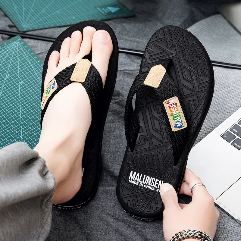 Flip-Flops Men's 2025 Summer Thick-Soled Non-Slip Wear-Resistant Outer Slippers Outdoor Beach Men's Flip-Flops
Flip-Flops Men's 2025 Summer Thick-Soled Non-Slip Wear-Resistant Outer Slippers Outdoor Beach Men's Flip-Flops
