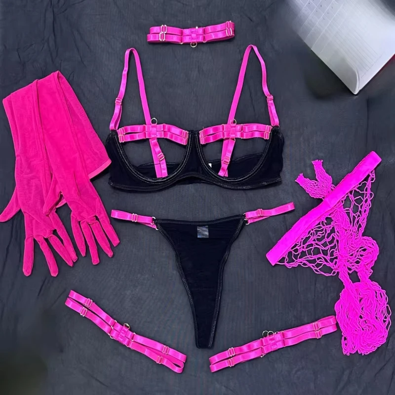 Fashionable two-tone bikini with intricate lace-up design, sexy swimwear set
Fashionable two-tone bikini with intricate lace-up design, sexy swimwear set