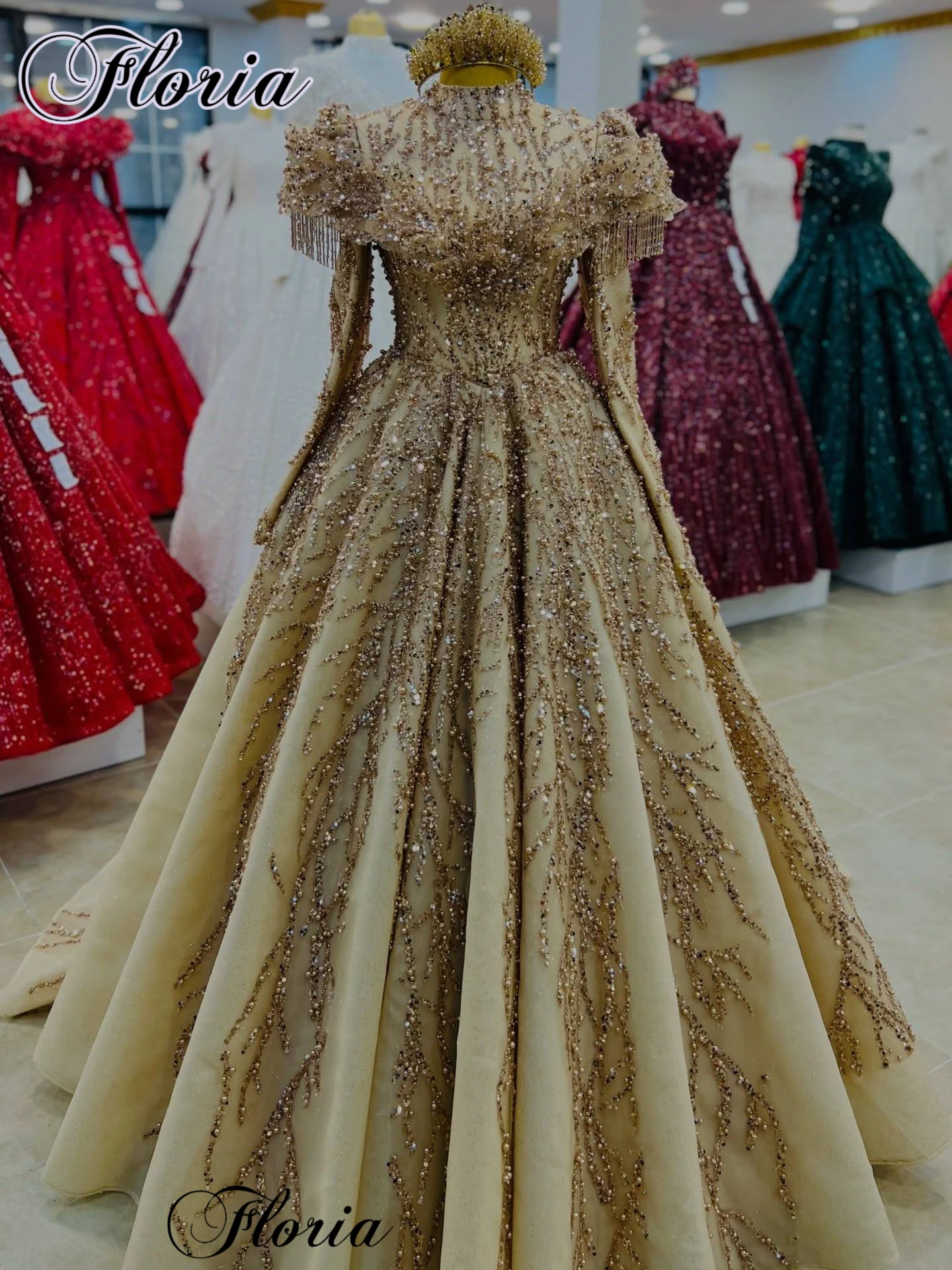 Middle East Champagne Gold Evening Dresses Long Sleeves Beaded Wedding Dresses Muslim Celebrity Dress Robes De Soirée Customized
Middle East Champagne Gold Evening Dresses Long Sleeves Beaded Wedding Dresses Muslim Celebrity Dress Robes De Soirée Customized
