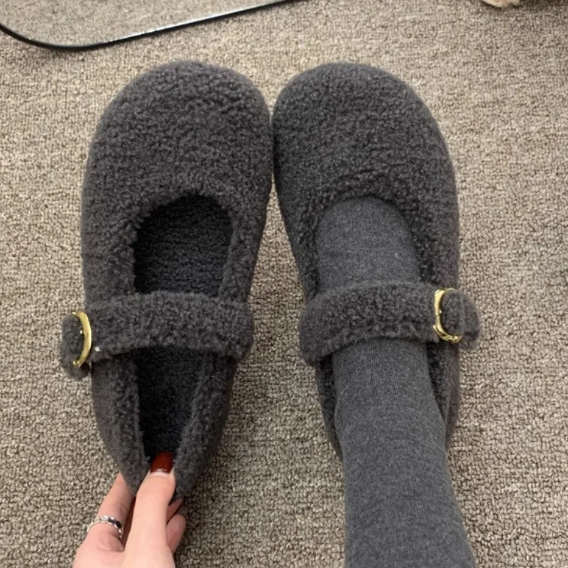 Flats Women Shoes Fur Suede New Loafers 2025 Trend Winter Short Plush Sneakers Fashion Shallow Walking Shoes Woman Zapatos Mujer
Flats Women Shoes Fur Suede New Loafers 2025 Trend Winter Short Plush Sneakers Fashion Shallow Walking Shoes Woman Zapatos Mujer