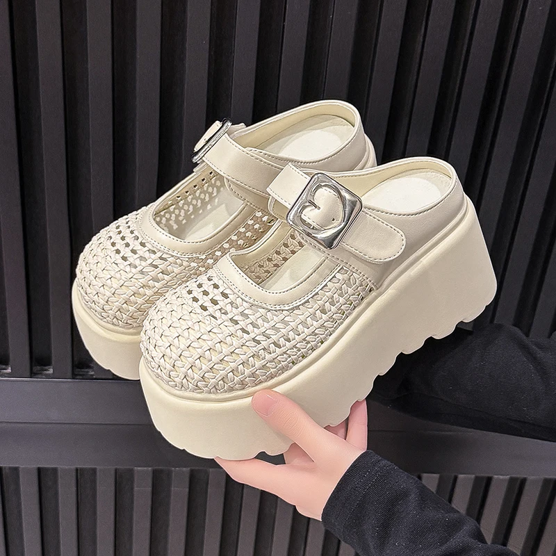 New Fashion 2026 Versatile Hollow Sandals Thick Heel Heightening Leg Lengthening Flat Bottom Women Summer Outdoor Wear Slippers
New Fashion 2026 Versatile Hollow Sandals Thick Heel Heightening Leg Lengthening Flat Bottom Women Summer Outdoor Wear Slippers