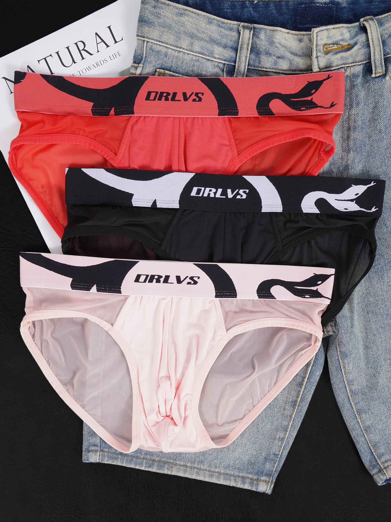 3 PCS Men's Ice Silk Barely-There Convex Pouch Briefs, Snake Pattern Contrast Wide Elastic Waistband Sexy Daily Underwear
3 PCS Men's Ice Silk Barely-There Convex Pouch Briefs, Snake Pattern Contrast Wide Elastic Waistband Sexy Daily Underwear