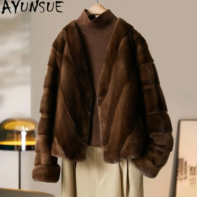 AYUNSUE Natural Whole Mink Fur Coat Woman Luxury Winter V-neck Fur Jacket New in Outerwears Stylish Tops for Woman Clothes Шуба
AYUNSUE Natural Whole Mink Fur Coat Woman Luxury Winter V-neck Fur Jacket New in Outerwears Stylish Tops for Woman Clothes Шуба