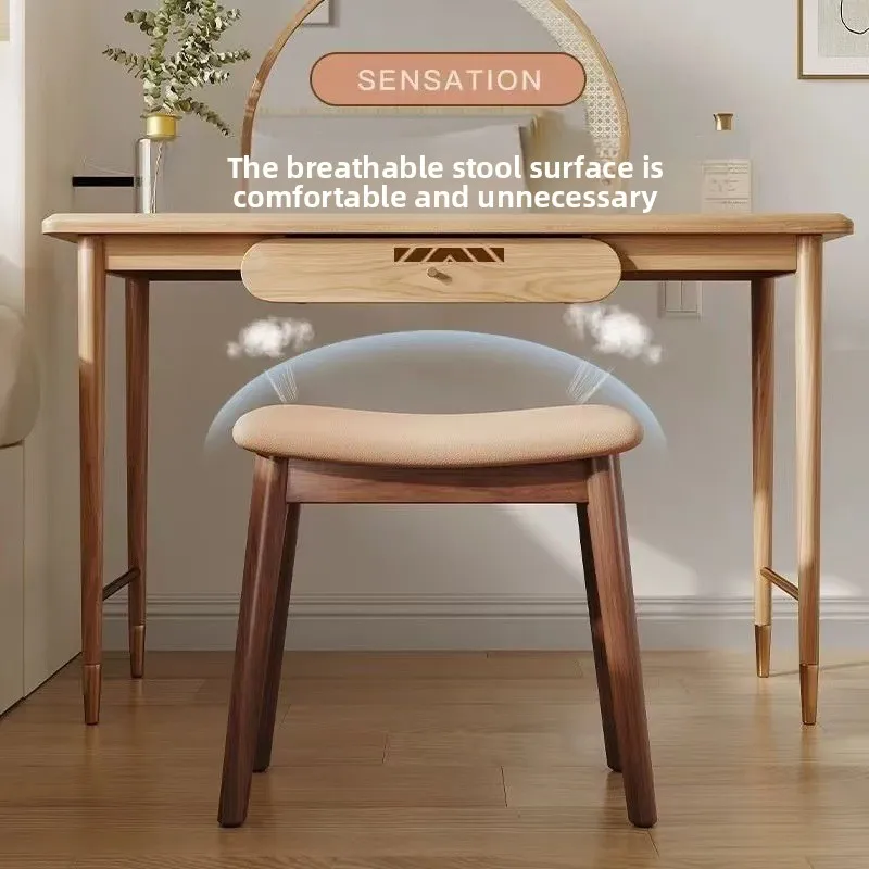 Solid Wood Saddle Stool Modern Simple Dressing Stool Household Bedroom Solid Wood Makeup Curved Soft Bag Stool
Solid Wood Saddle Stool Modern Simple Dressing Stool Household Bedroom Solid Wood Makeup Curved Soft Bag Stool