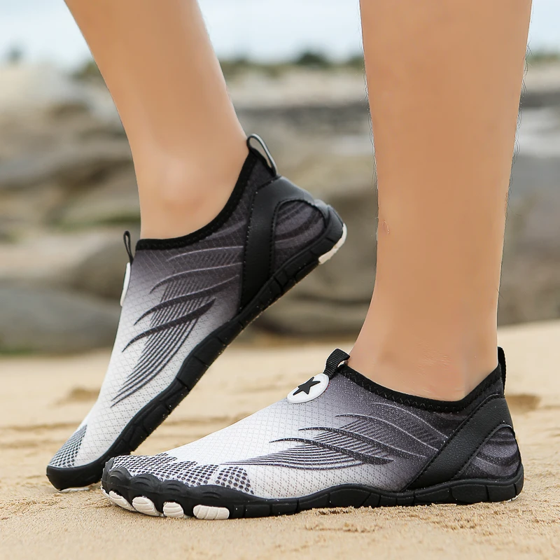 Новая летняя креативная сетчатая дышащая удобная противоскользящая износостойкая спортивная обувь для фитнеса на открытом воздухе, пляжа и плавания
Новая летняя креативная сетчатая дышащая удобная противоскользящая износостойкая спортивная обувь для фитнеса на открытом воздухе, пляжа и плавания