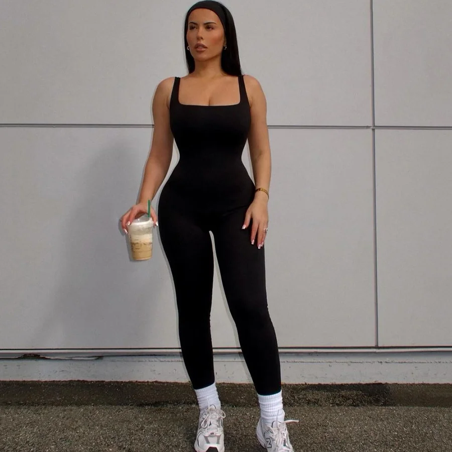 Solid Body-shaping Ladies Jumpsuit Casual Square Collar Sleeveless Sexy Jumpsuits
Solid Body-shaping Ladies Jumpsuit Casual Square Collar Sleeveless Sexy Jumpsuits