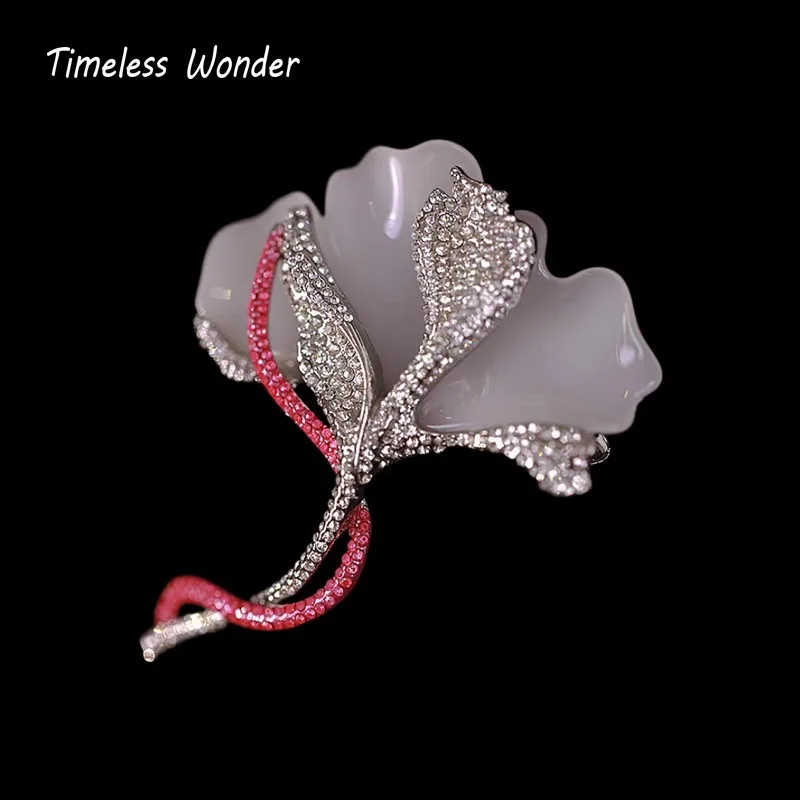 Timeless Wonder Fancy Crystal Zircon Geo Leaf Brooch Pins for Women Designer Jewelry Runway Top Gift Rare Trendy Classy 5255
Timeless Wonder Fancy Crystal Zircon Geo Leaf Brooch Pins for Women Designer Jewelry Runway Top Gift Rare Trendy Classy 5255