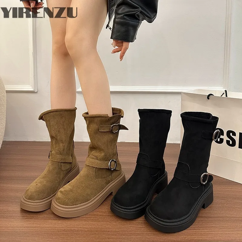 Women Ankle Boots Flats Suede New Shoes Designer 2025 Summer Fashion Chelsea Boots Goth Casual Buckle Woman Zapatillas De Mujer
Women Ankle Boots Flats Suede New Shoes Designer 2025 Summer Fashion Chelsea Boots Goth Casual Buckle Woman Zapatillas De Mujer