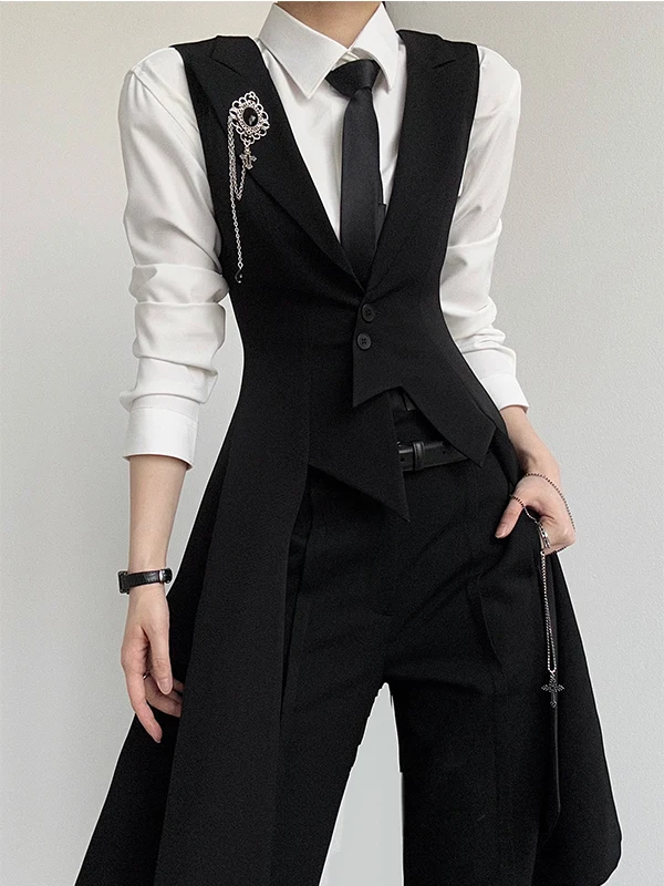 Bla Suit Jaet Long Vest Slim Fit Waist Cinched Tailored Tuxedo Notch Lapel Youthful Casual Sle Single Button Closure
Bla Suit Jaet Long Vest Slim Fit Waist Cinched Tailored Tuxedo Notch Lapel Youthful Casual Sle Single Button Closure