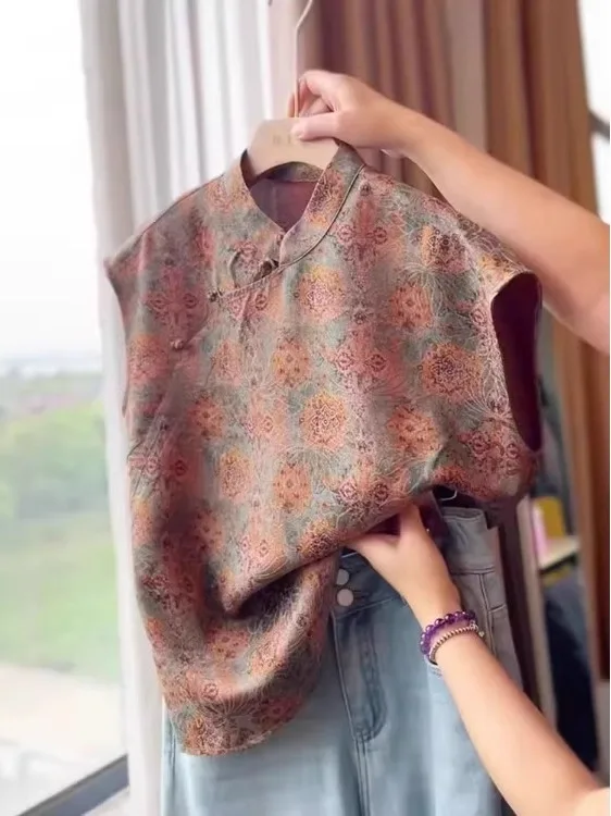 Женская летняя рубашка в китайском стиле с вышивкой, воротником-стойкой и коротким рукавом, коллекция 2025 года, в стиле Тан, из шелка Сянъюнь
Женская летняя рубашка в китайском стиле с вышивкой, воротником-стойкой и коротким рукавом, коллекция 2025 года, в стиле Тан, из шелка Сянъюнь