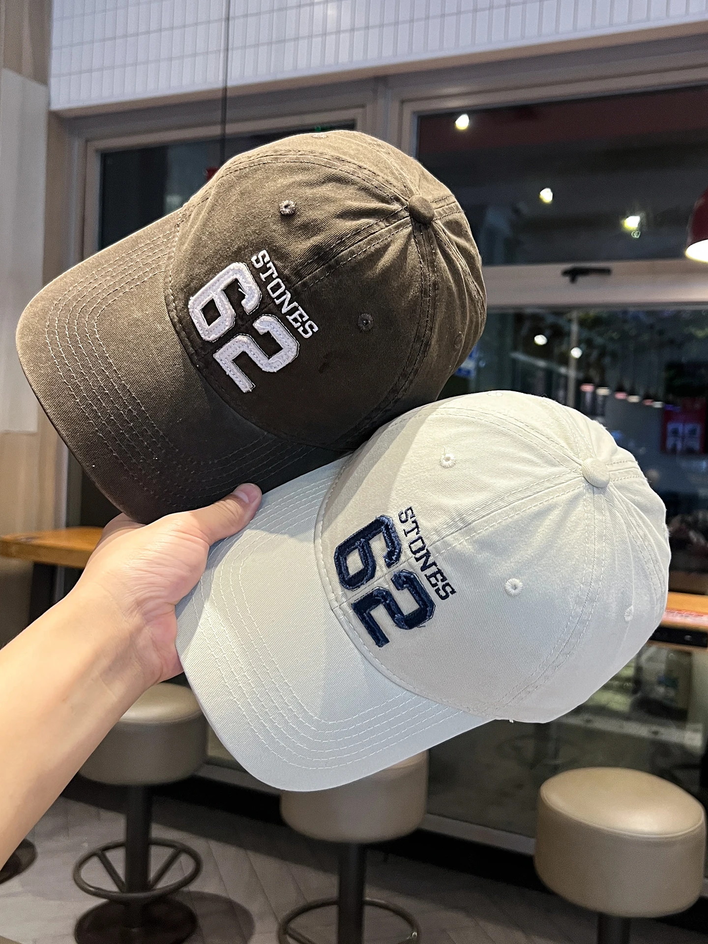 Alphabet Baseball Cap Unisex Street Style Versatile Soft Top Sun Hat Duckbill Cap
Alphabet Baseball Cap Unisex Street Style Versatile Soft Top Sun Hat Duckbill Cap