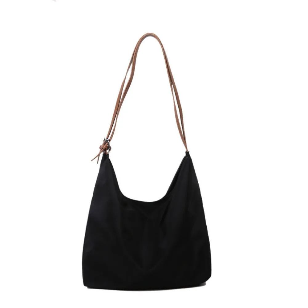 Fashion Large Capacity Pillow Shoulder Bag Pillow Bag Solid Color PU Dumpling Bag Mommy Bag Shopping Bag Tote Bag Shopping
Fashion Large Capacity Pillow Shoulder Bag Pillow Bag Solid Color PU Dumpling Bag Mommy Bag Shopping Bag Tote Bag Shopping