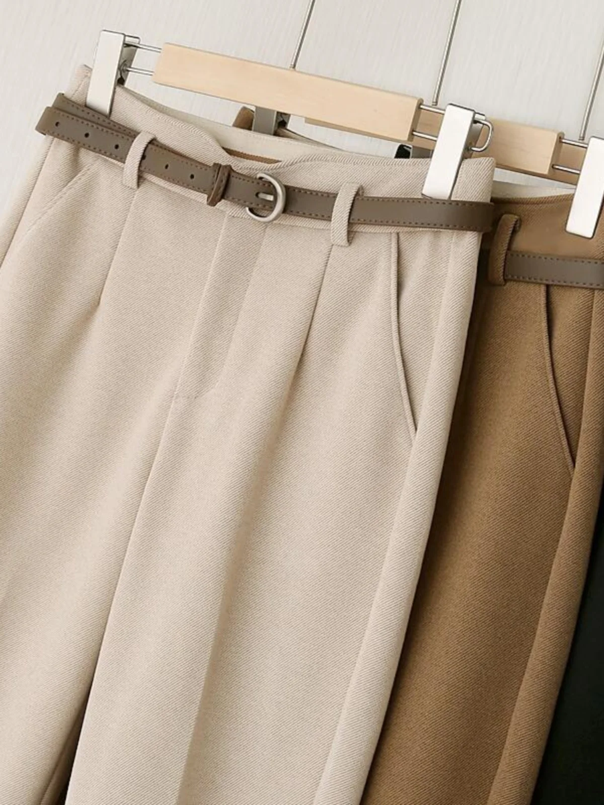 Thickened Women's Tweed Pants Straight Leg Woolen Pants High Waist Wide Leg Pants Autumn Winter New Style Casual Trousers
Thickened Women's Tweed Pants Straight Leg Woolen Pants High Waist Wide Leg Pants Autumn Winter New Style Casual Trousers