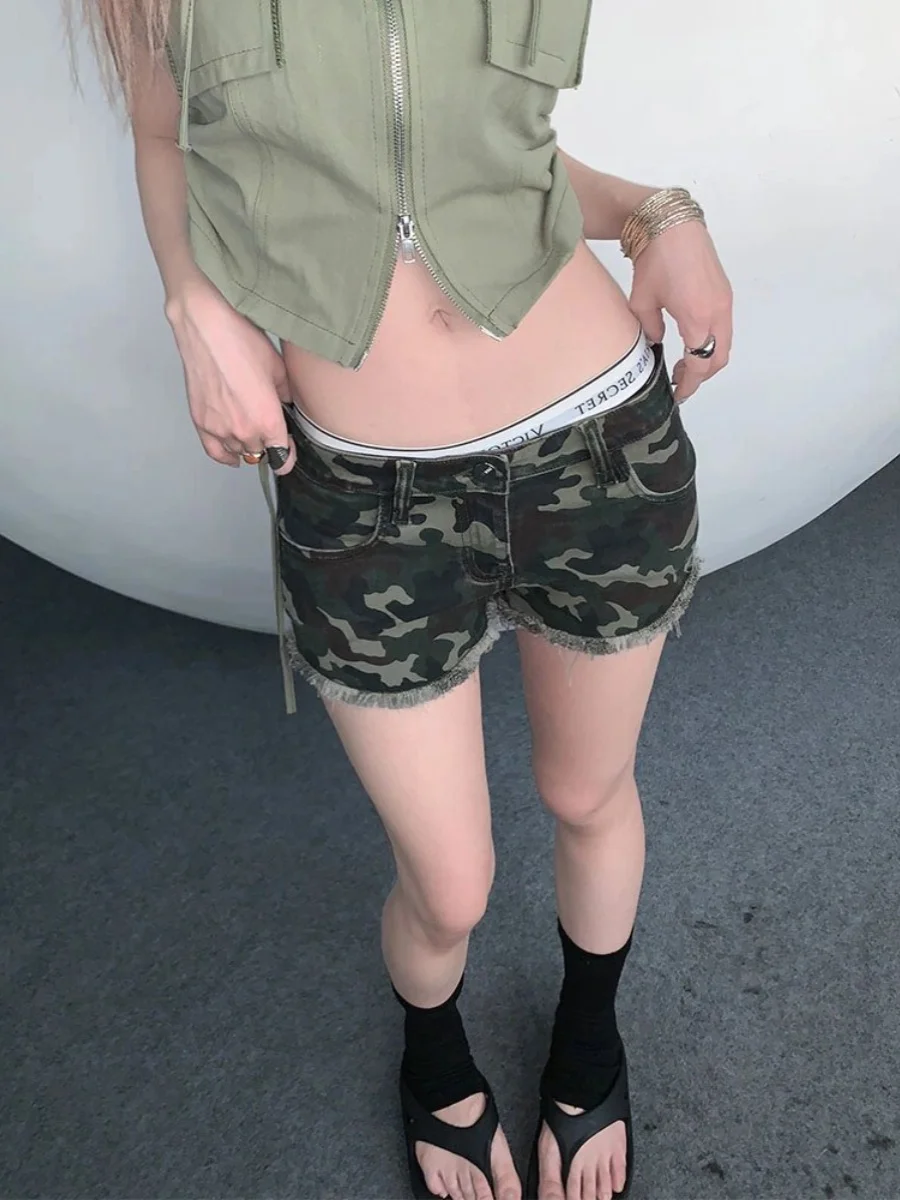 Low Waist Camouflage Denim Super Short Shorts Women's Summer New American Hot Girl Shorts Tight Outerwear Hot Pants
Low Waist Camouflage Denim Super Short Shorts Women's Summer New American Hot Girl Shorts Tight Outerwear Hot Pants
