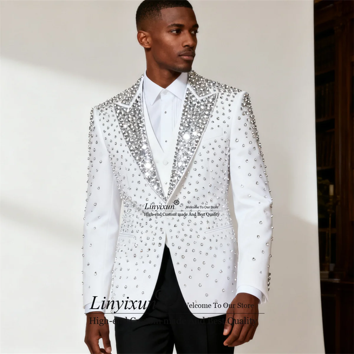 Handsome Slim Fit Men Suits 3 Piece Sets Male Prom Blazer Customized High End Jewelry Crystals Groom Glitter Lapel Costume Homme
Handsome Slim Fit Men Suits 3 Piece Sets Male Prom Blazer Customized High End Jewelry Crystals Groom Glitter Lapel Costume Homme