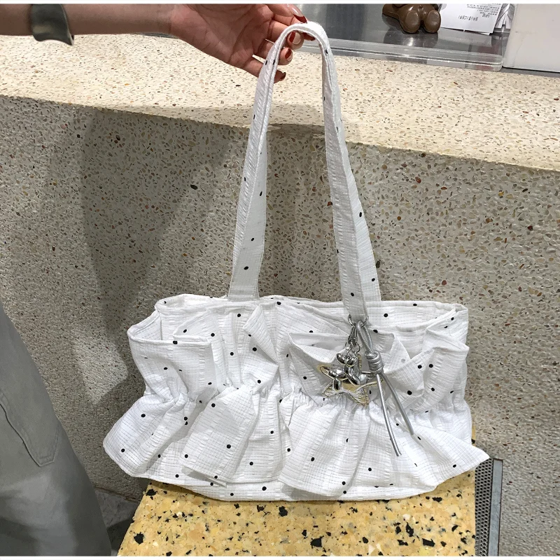 Polka Dot Large Capacity Tote Bag Ruffled Pleated Design Women Fashion Niche Shoulder Bag Cute Lightweight Casual Korean Handbag
Polka Dot Large Capacity Tote Bag Ruffled Pleated Design Women Fashion Niche Shoulder Bag Cute Lightweight Casual Korean Handbag