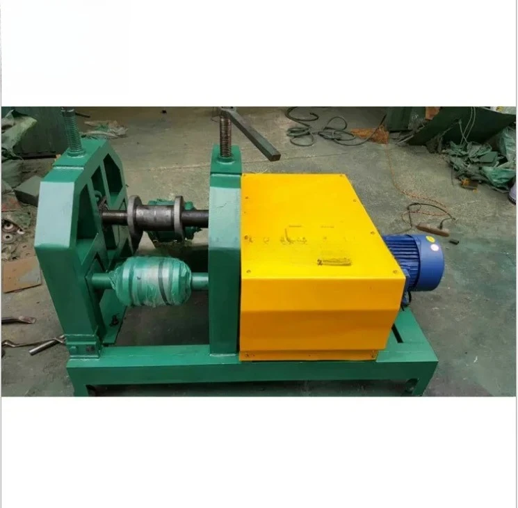 Универсальный гидравлический станок с тремя роликами для прокатки листов верхнего ролика
Универсальный гидравлический станок с тремя роликами для прокатки листов верхнего ролика