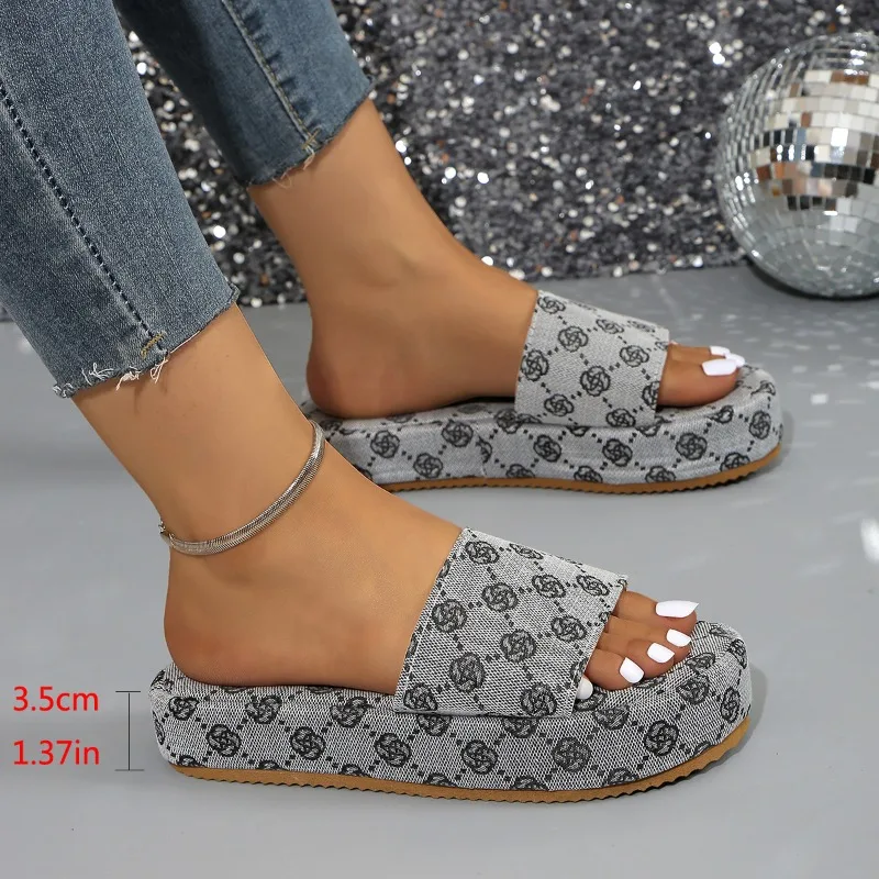 Thick soled slippers for women, summer new style embroidered one line sponge cake slippers, large size women's casual slippers
Thick soled slippers for women, summer new style embroidered one line sponge cake slippers, large size women's casual slippers
