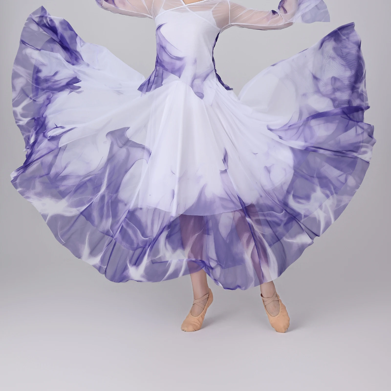 Women Oriental Dance Ink Painted Big Swing Skirts Contrast Color Mesh Maxi Skirt Dancwear for Classic Dance Lyrical Modern Dance
Women Oriental Dance Ink Painted Big Swing Skirts Contrast Color Mesh Maxi Skirt Dancwear for Classic Dance Lyrical Modern Dance