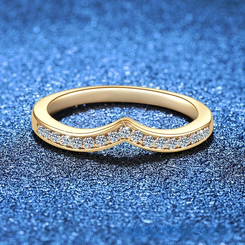 Platinum PT950 18K Gold Stacked Korean V-shaped Ring Fully Set Withmoissanite DiamondsD Color Wedding Light Luxuryring for Women
Platinum PT950 18K Gold Stacked Korean V-shaped Ring Fully Set Withmoissanite DiamondsD Color Wedding Light Luxuryring for Women