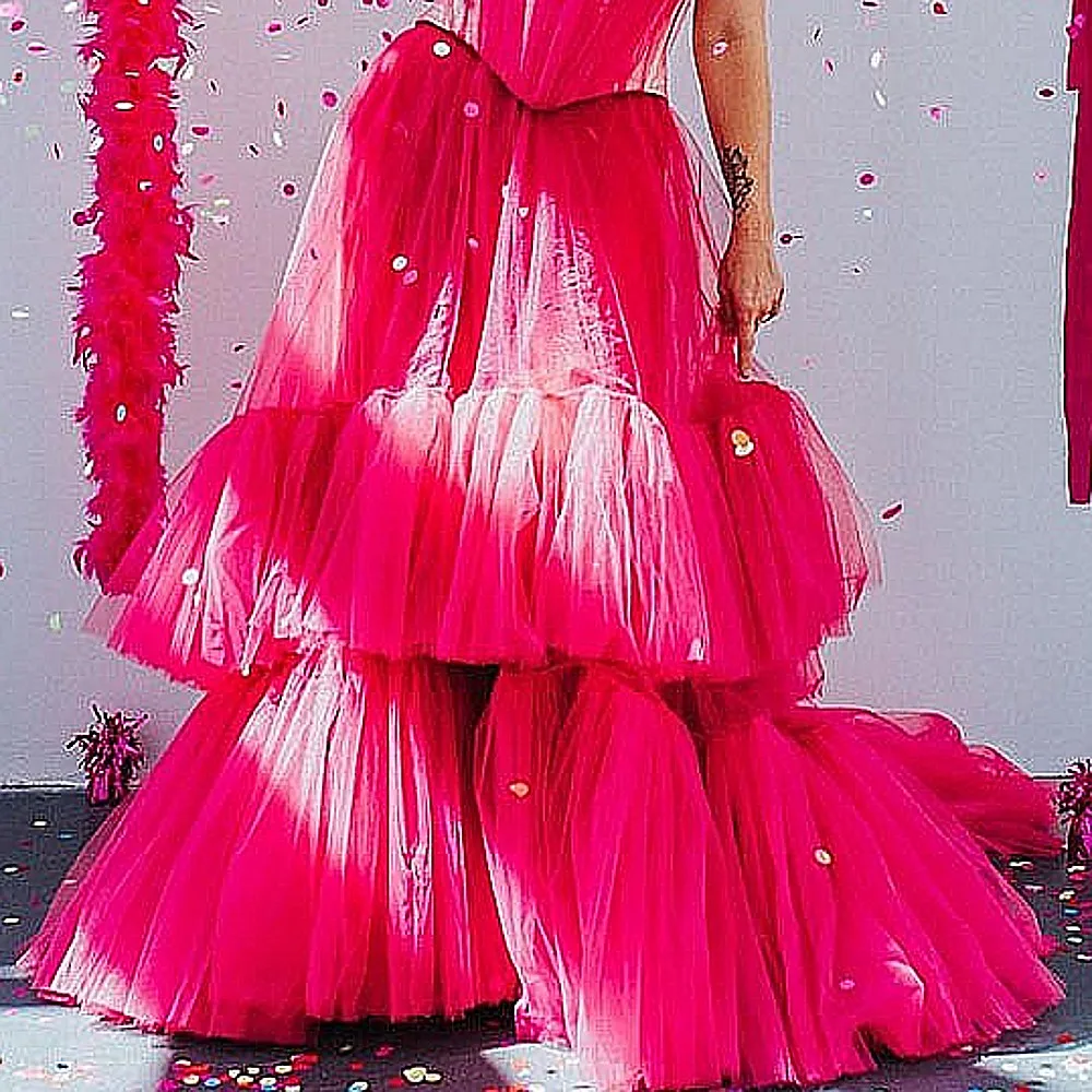 Розово-красная тюлевая юбка для дня рождения с высокой талией, на резинке, двухслойная, многоярусная, весенне-летняя, праздничная, женская макси-юбка
Розово-красная тюлевая юбка для дня рождения с высокой талией, на резинке, двухслойная, многоярусная, весенне-летняя, праздничная, женская макси-юбка