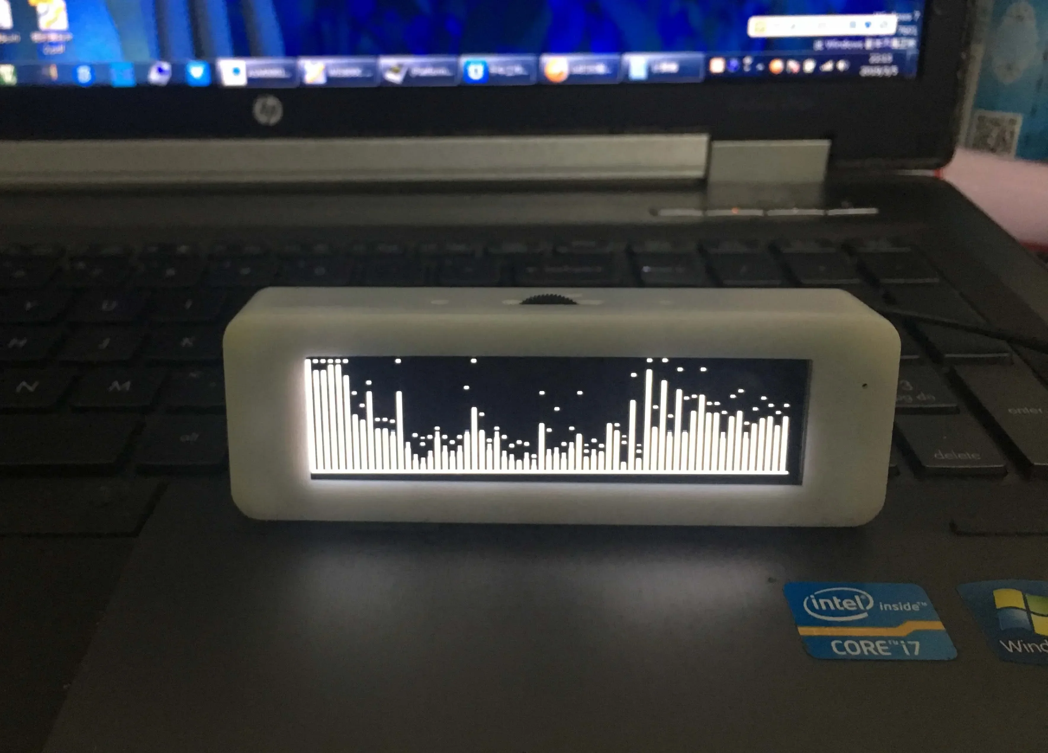 Hot selling Music Spectrum Display, Voice-controlled Vehicle Professional HiFi Spectrum
Hot selling Music Spectrum Display, Voice-controlled Vehicle Professional HiFi Spectrum