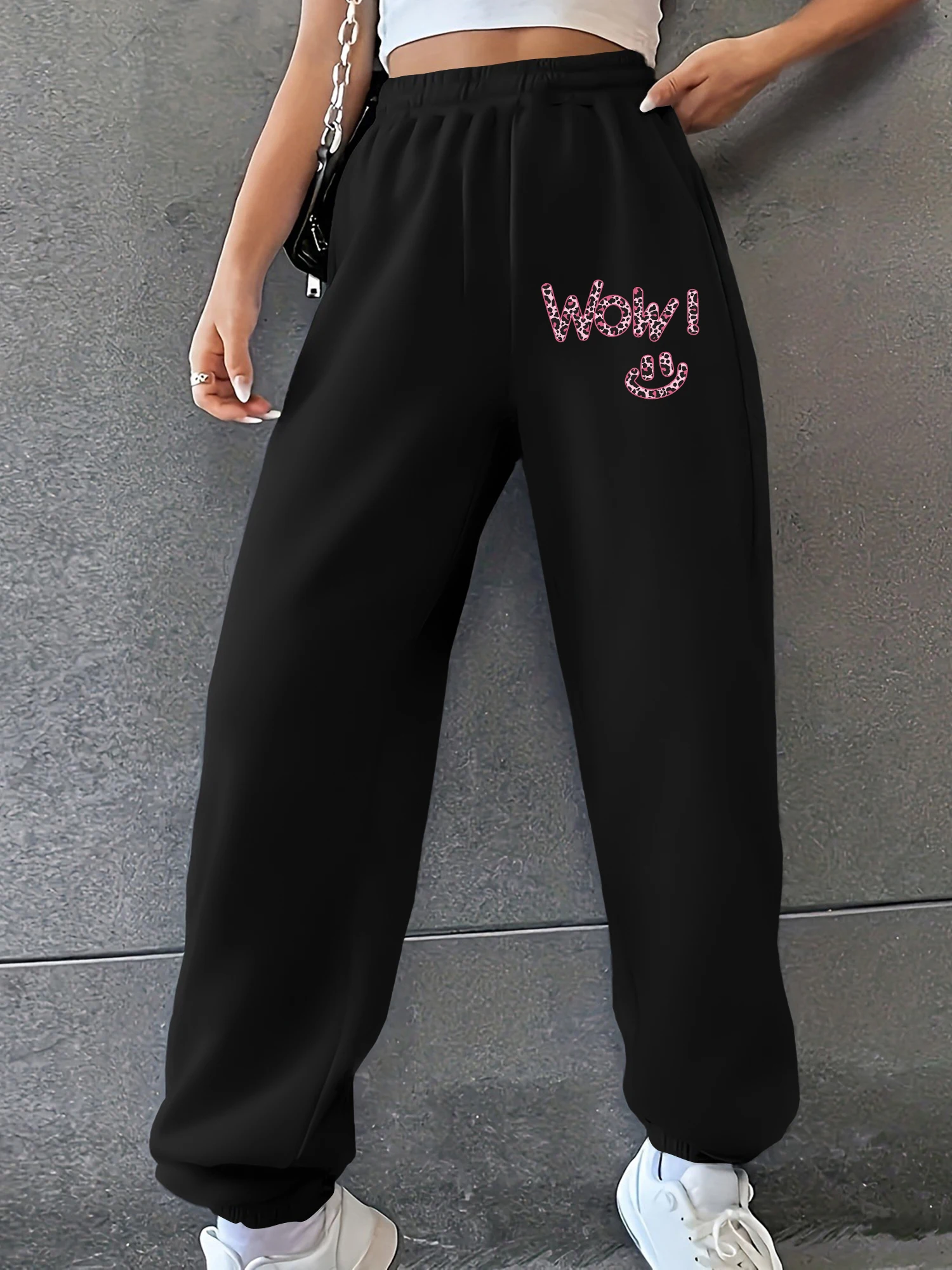 Pink Leopard Wow Smiley Print Women Elastic Waist Cuffed Sweatpants Loose Trendy Streetwear Casual Pocket Jogger Pants
Pink Leopard Wow Smiley Print Women Elastic Waist Cuffed Sweatpants Loose Trendy Streetwear Casual Pocket Jogger Pants